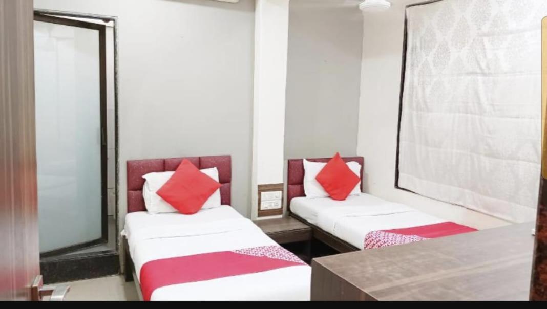 Hotel Amfahh Mumbai Exteriör bild