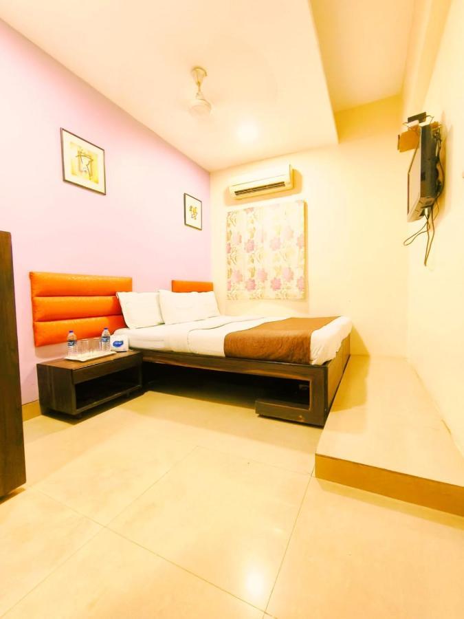 Hotel Amfahh Mumbai Exteriör bild